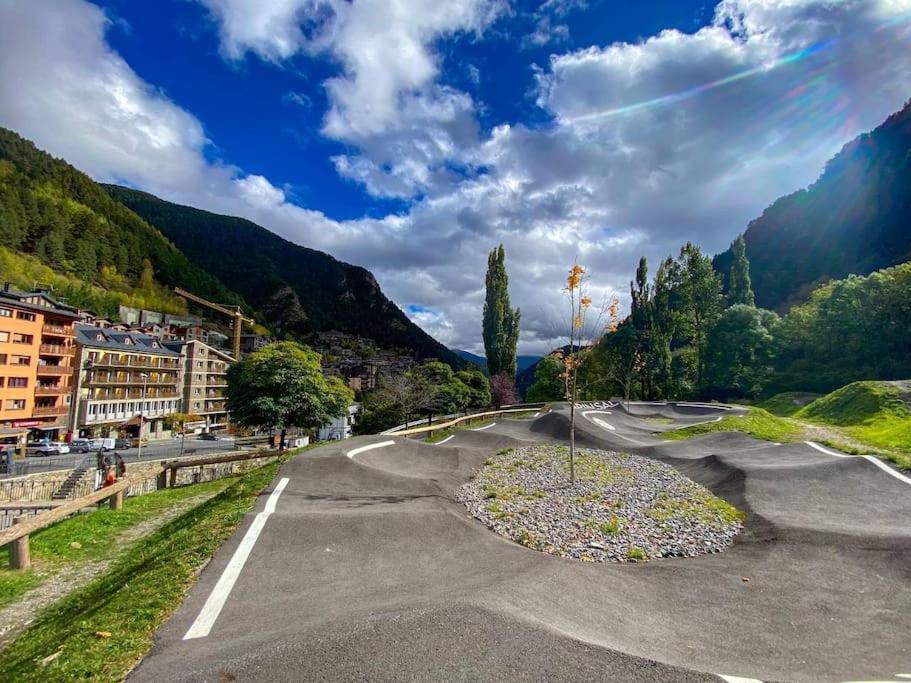 Iconic - A Pie De Pistas En 1 Minuto - Terraza Con Vistas Al Valle Arinsal - Parking Gratis L By Bonesvacances 外观 照片