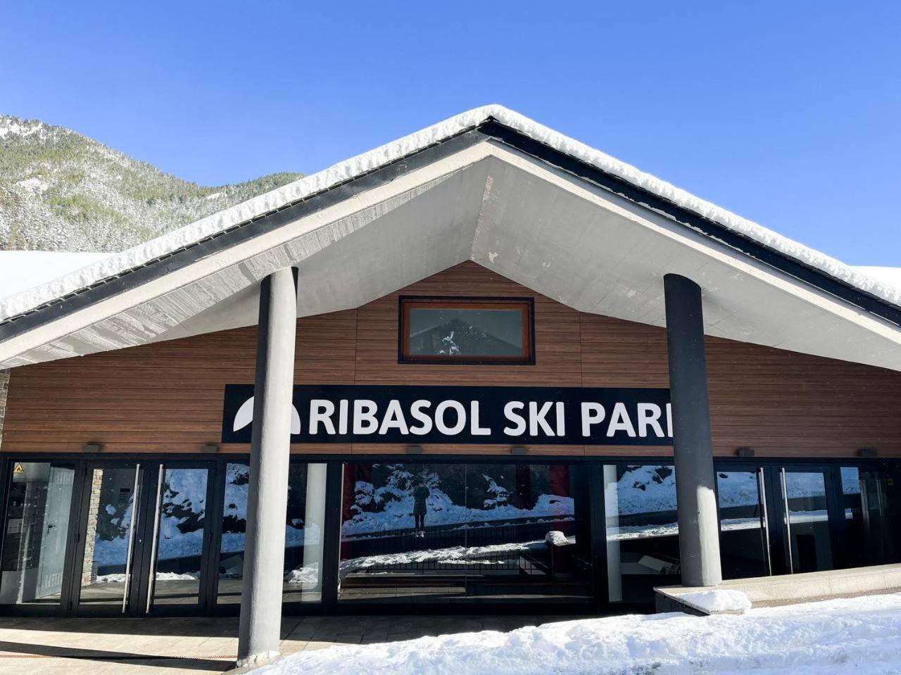 Iconic - A Pie De Pistas En 1 Minuto - Terraza Con Vistas Al Valle Arinsal - Parking Gratis L By Bonesvacances 外观 照片